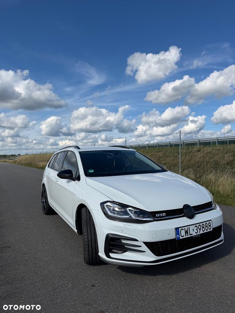 Volkswagen Golf 2.0 TDI SCR DSG IQ.DRIVE - 4