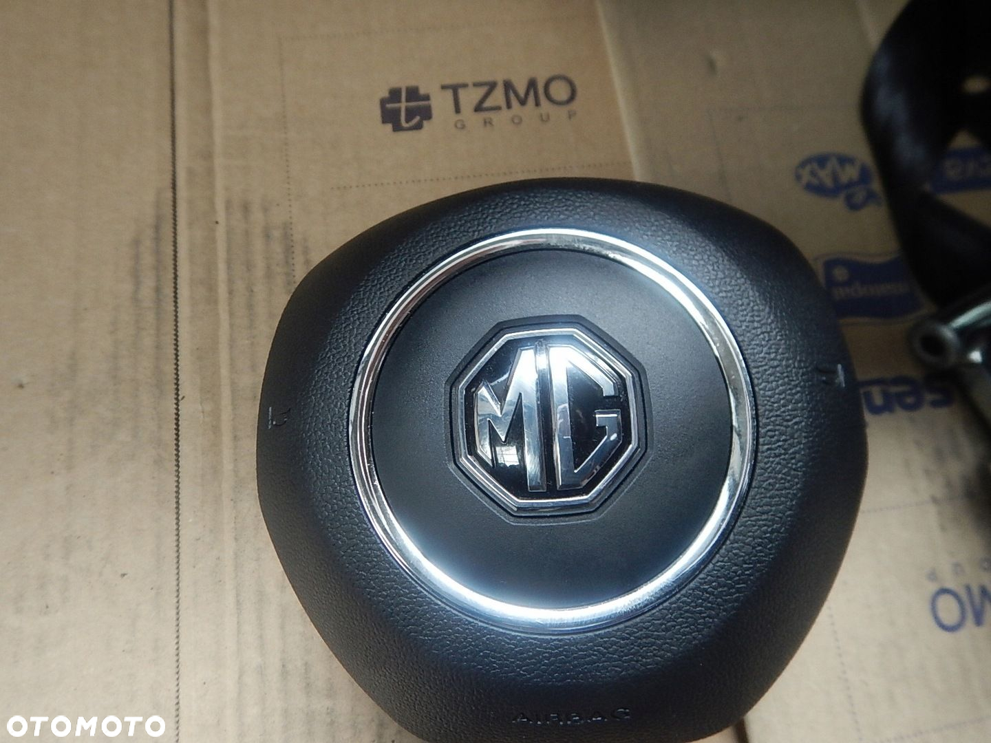 DESKA KONSOLA AIRBAG NAPINACZE MG ZS ORYGINAL - 9