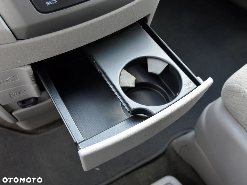 Honda Odyssey 3.5 LX - 22
