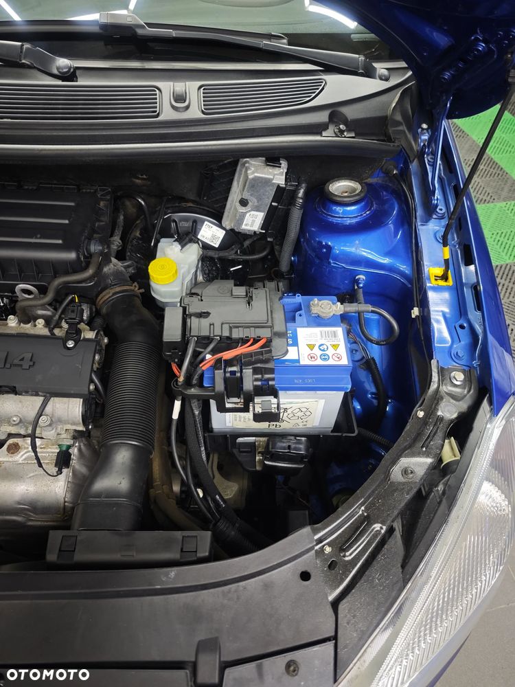 Skoda Fabia 1.4 16V Active Plus - 13