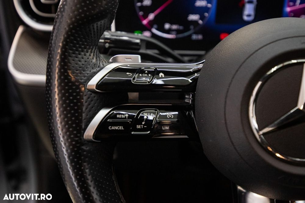 Mercedes-Benz C - 23