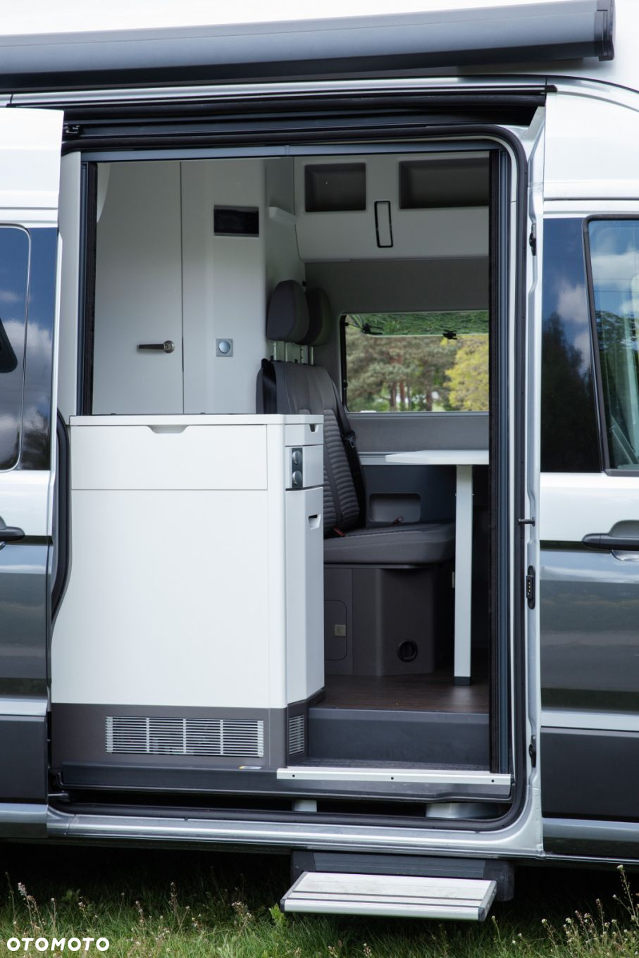 Volkswagen Grand California 2.0 TDI Automat - 23