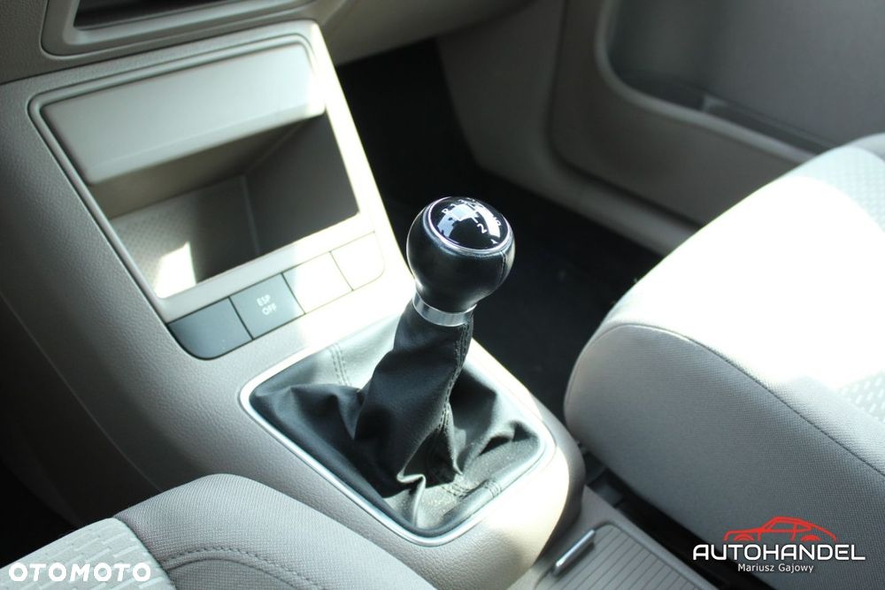 Volkswagen Golf Plus - 15