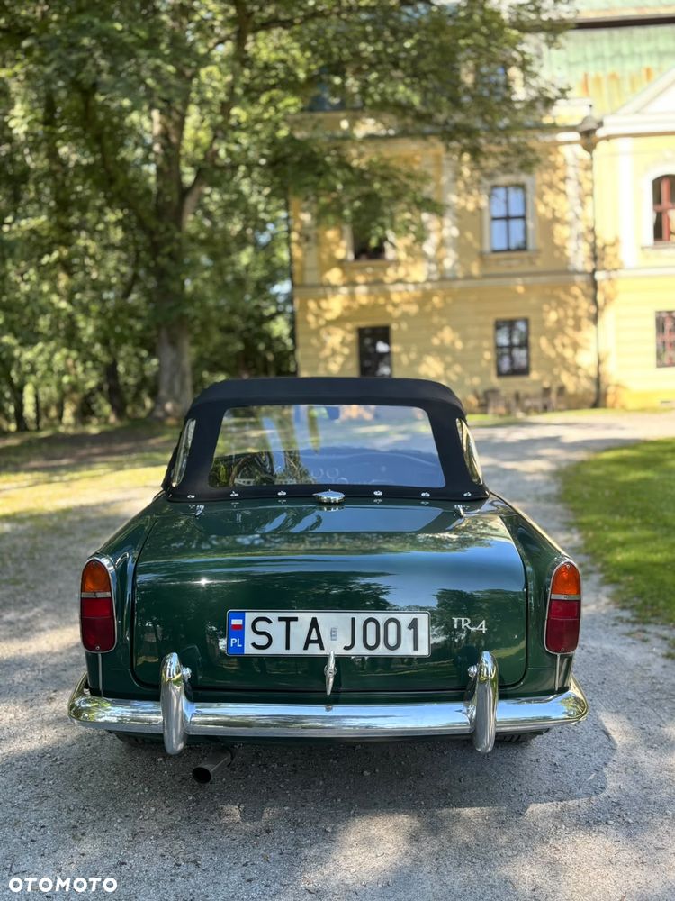 Triumph TR4 - 7