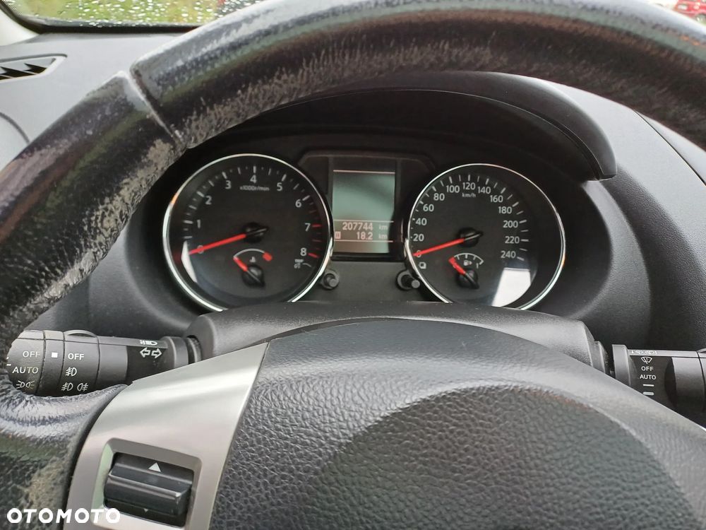 Nissan Qashqai+2 2.0 360 - 15