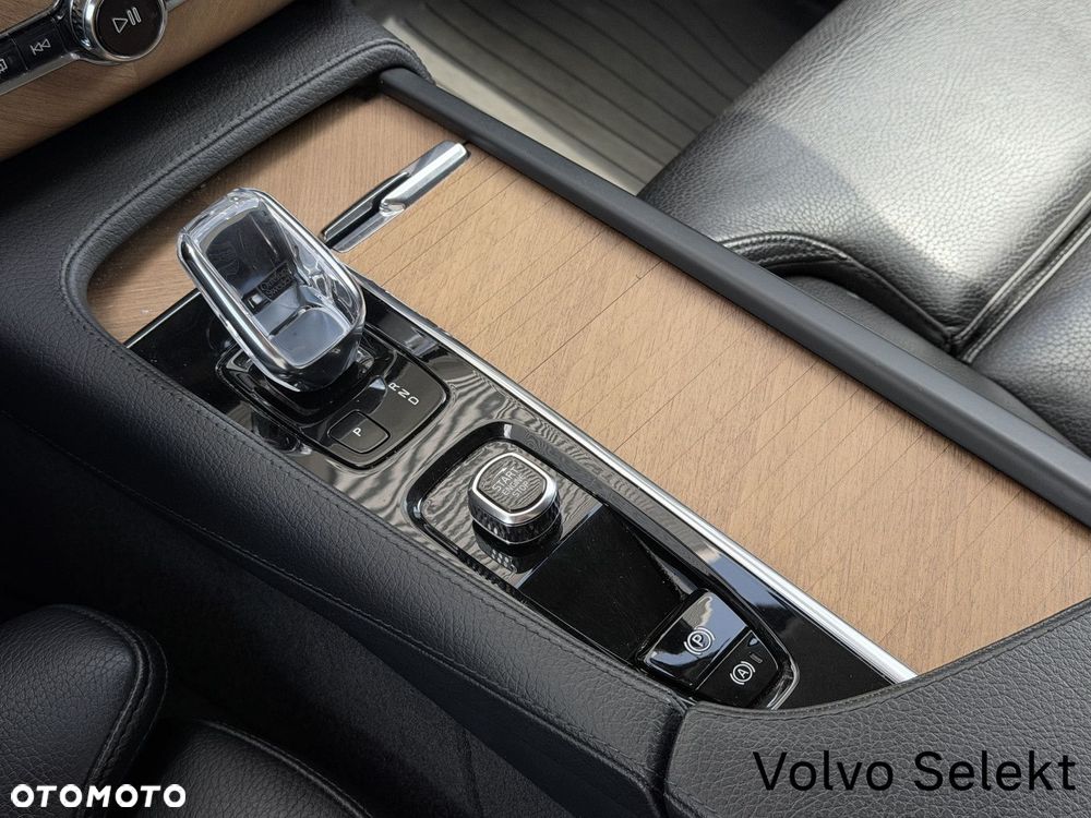 Volvo XC 90 - 28