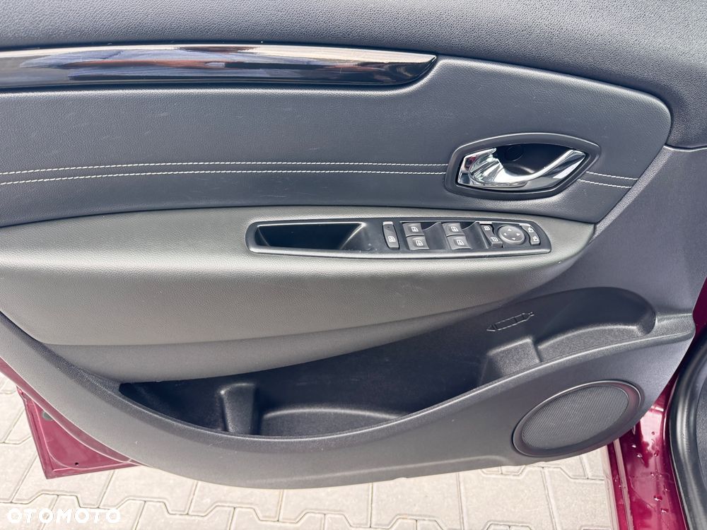 Renault Grand Scenic ENERGY TCe 115 Bose Edition - 22