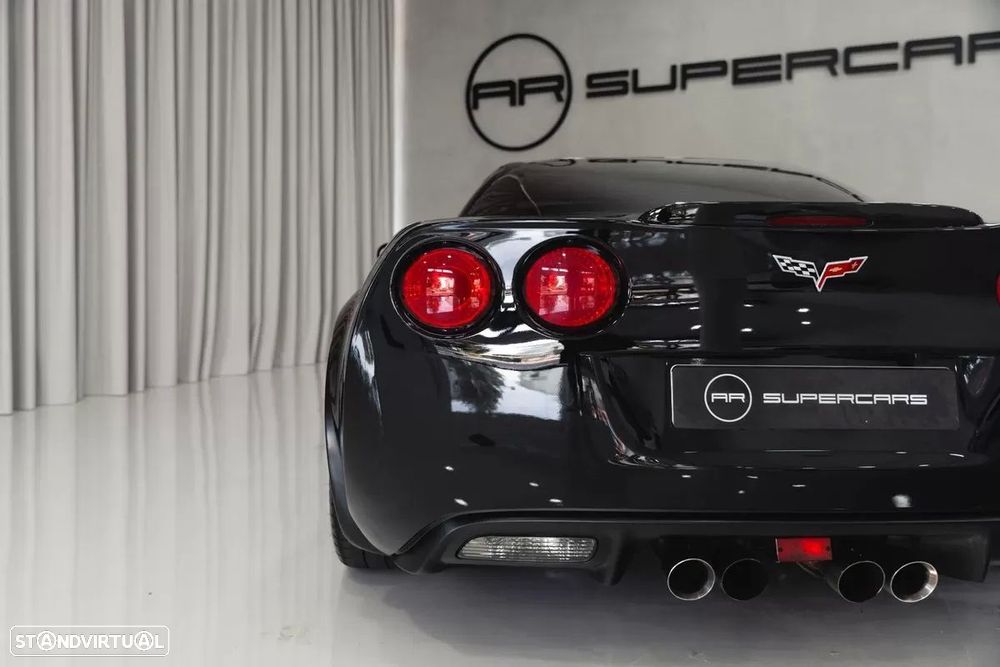 Chevrolet Corvette - 19