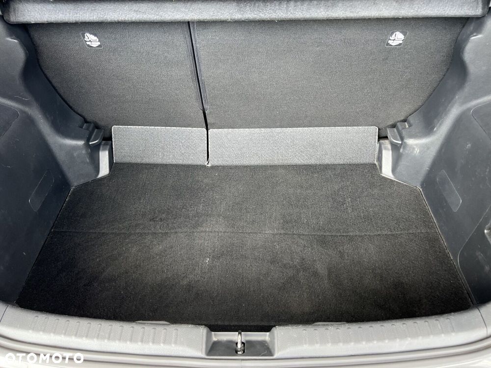 Toyota Yaris - 26