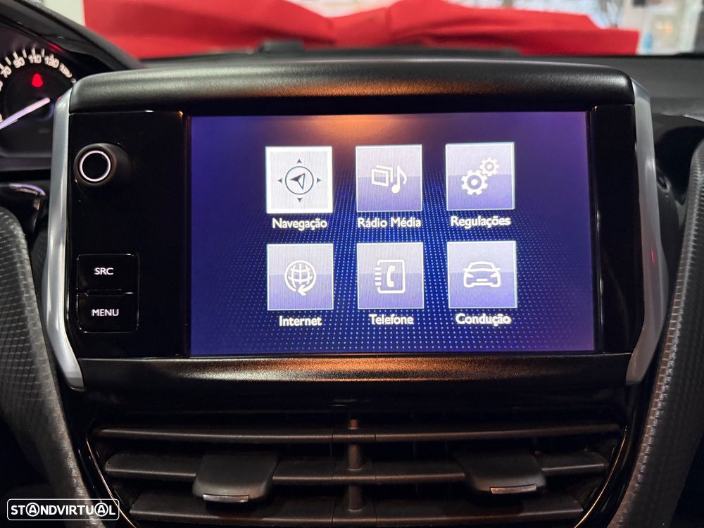 Peugeot 208 1.2 PureTech Style - 17