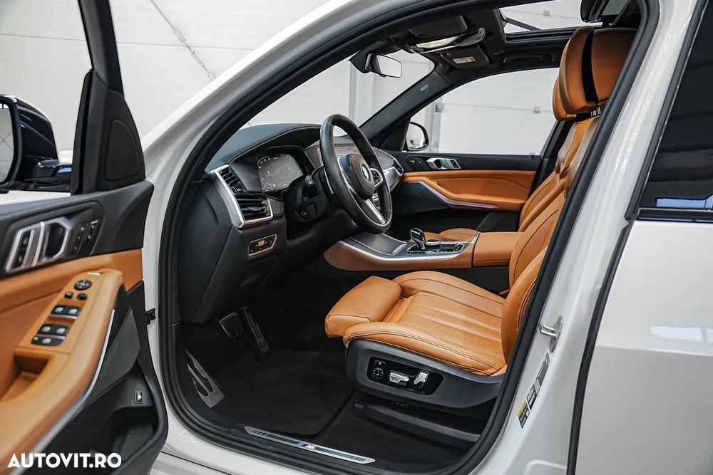 BMW X5 xDrive45e - 32