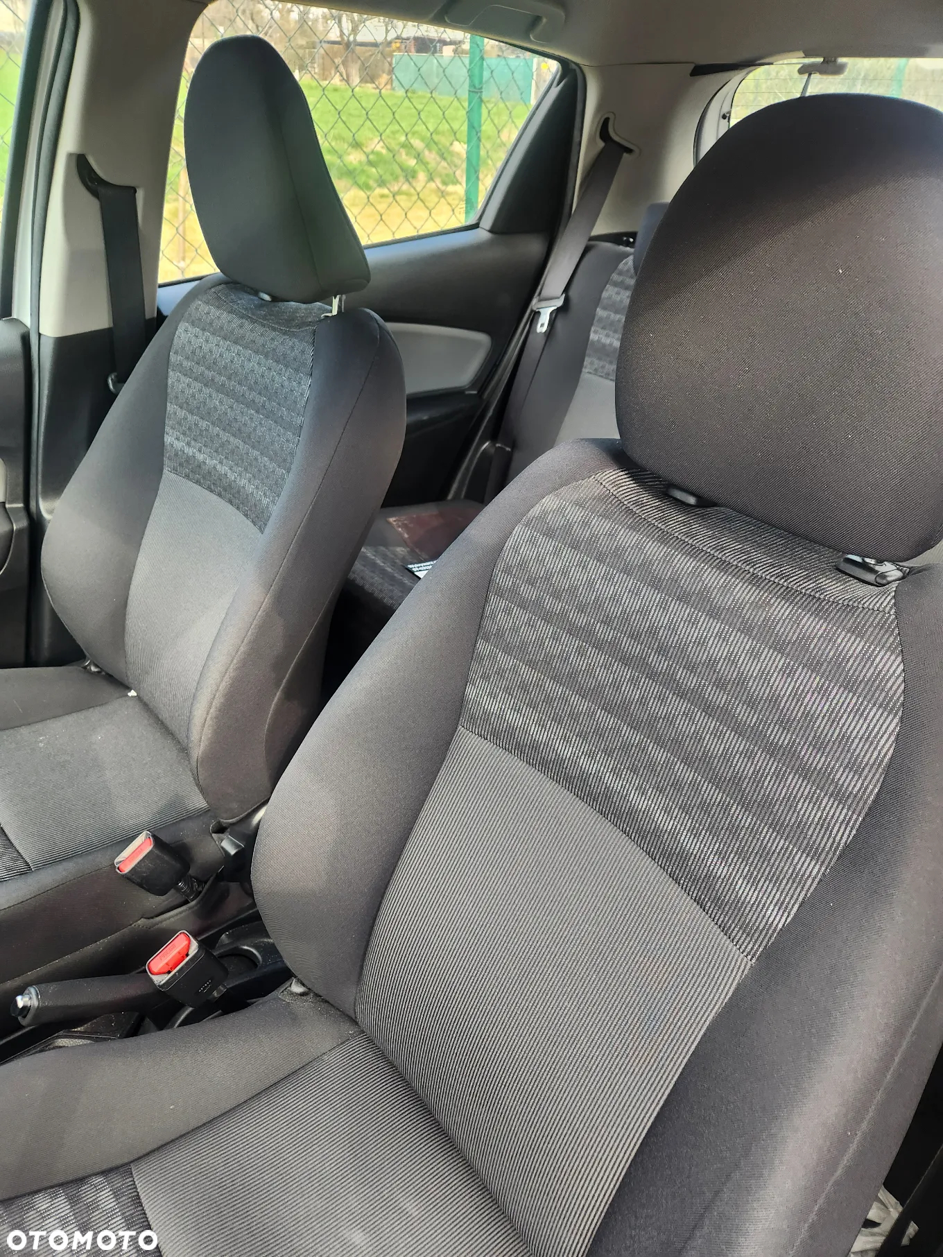 Toyota Yaris 1.0 Active - 17