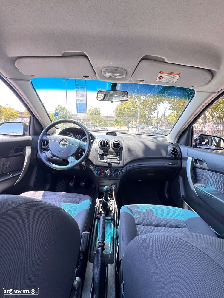 Chevrolet Aveo 1.2 L - 5