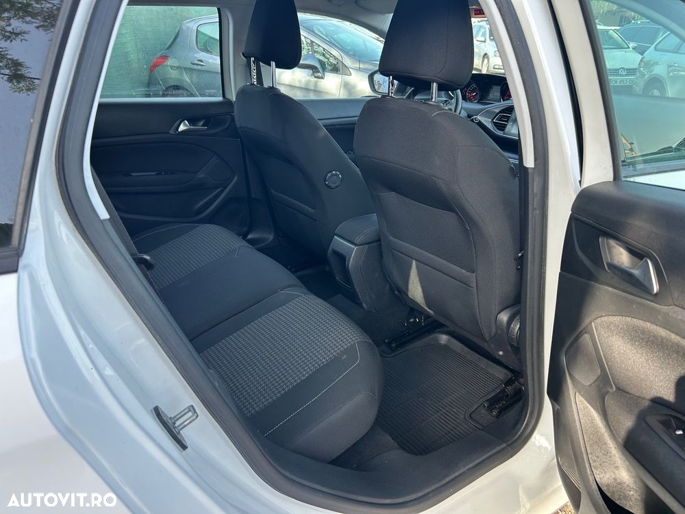 Peugeot 308 BlueHDi FAP 100 Stop & Start Active Pack - 9