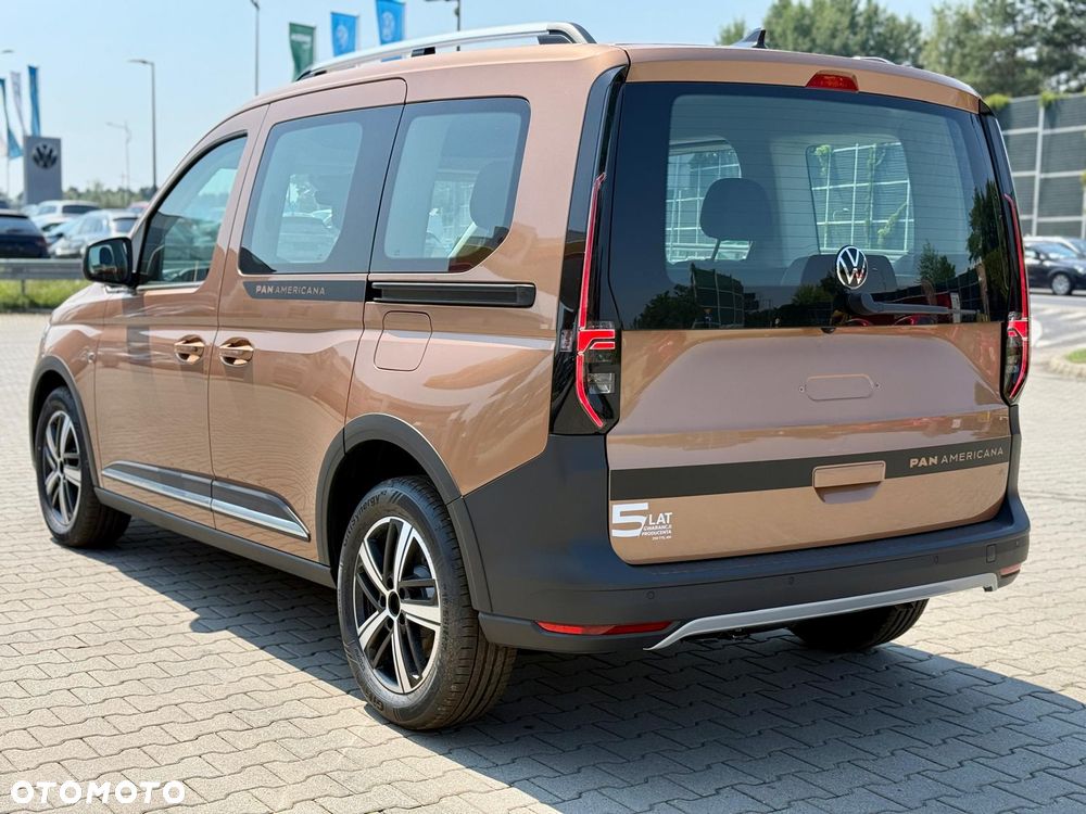 Volkswagen Caddy 1.5 TSI PanAmericana DSG - 8