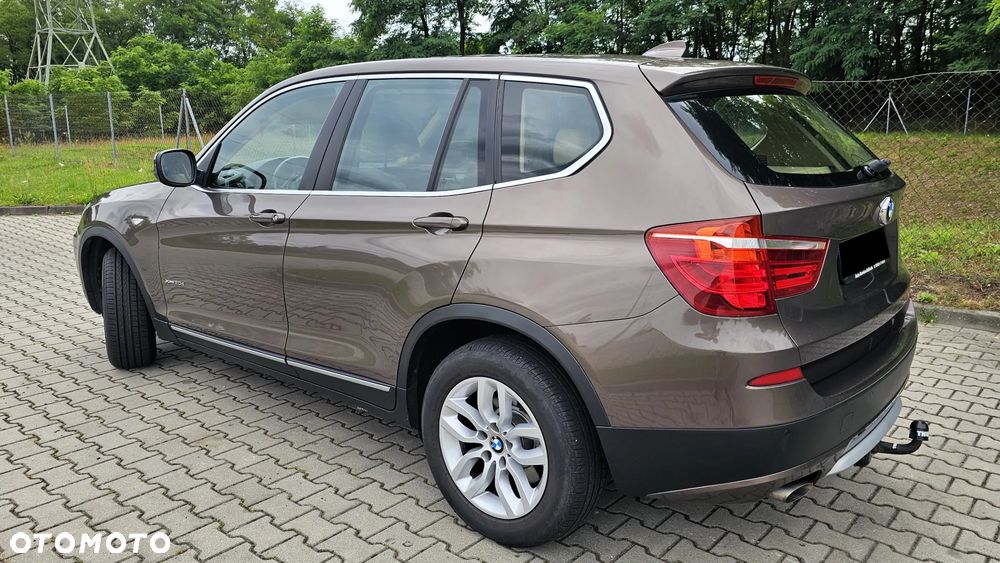 BMW X3 xDrive20d - 11