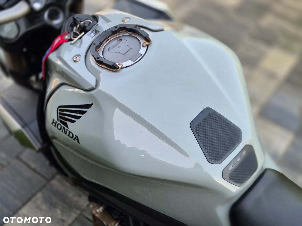Honda CB - 20
