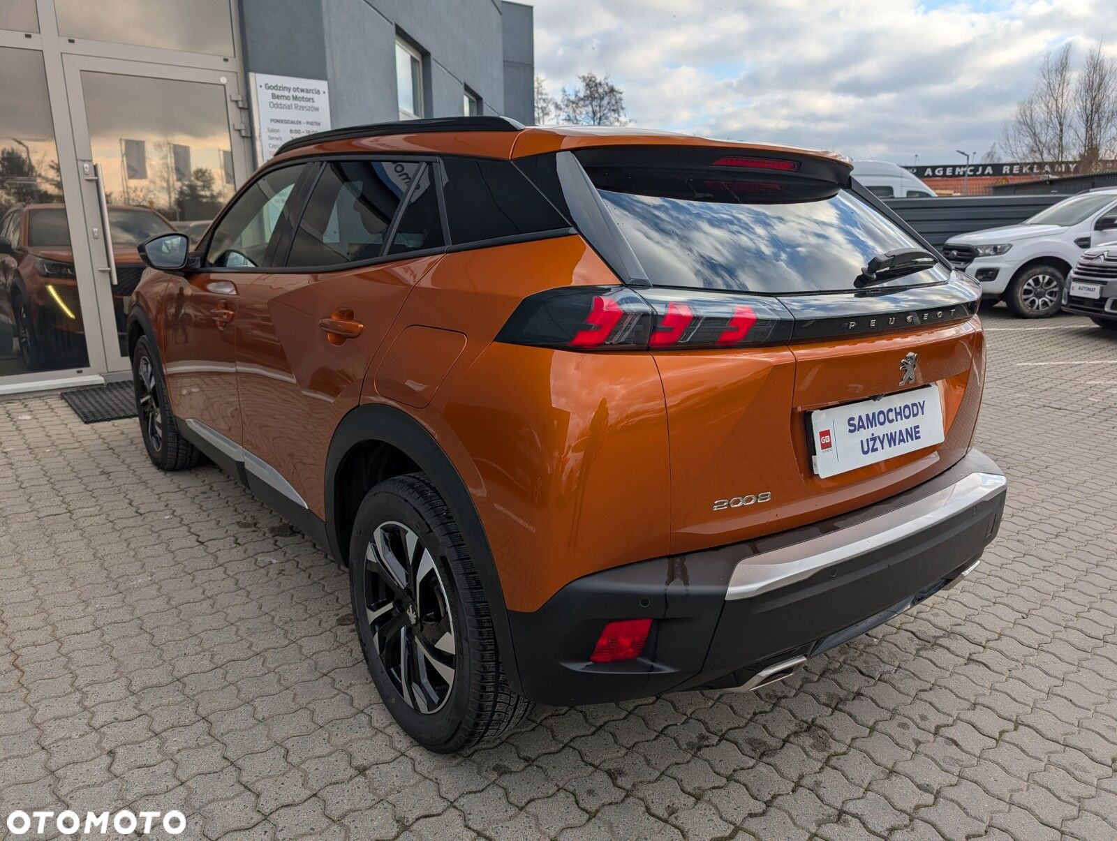 Peugeot 2008 - 9