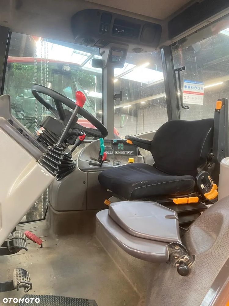 Renault Ares 710 - 5