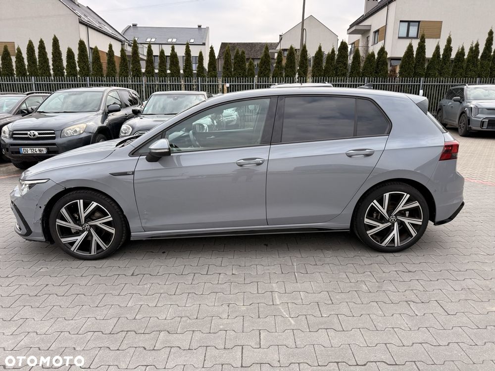 Volkswagen Golf 1.5 eTSI OPF DSG R-Line - 3