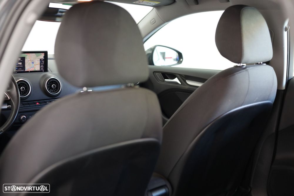 Audi A3 Sportback 2.0 TDI - 18