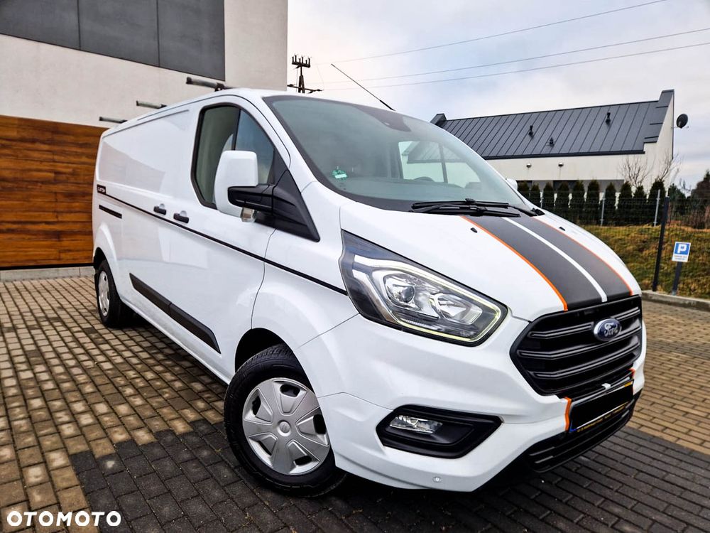 Ford TRANSIT CUSTOM - 1