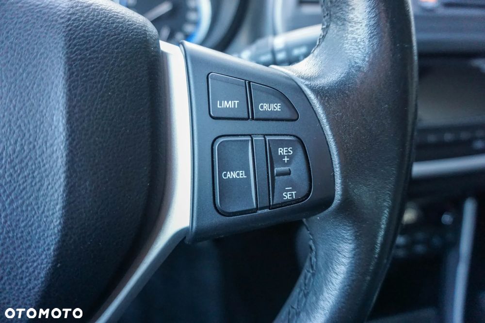 Suzuki SX4 1.6 Premium - 13