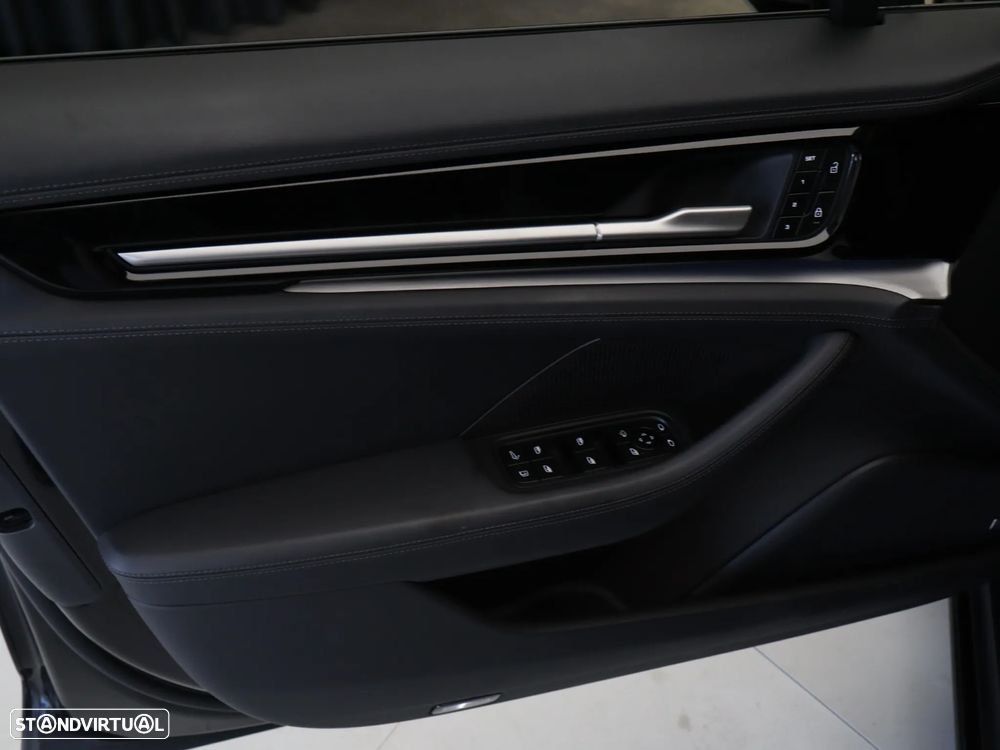 Porsche Panamera 4S E-Hybrid - 22