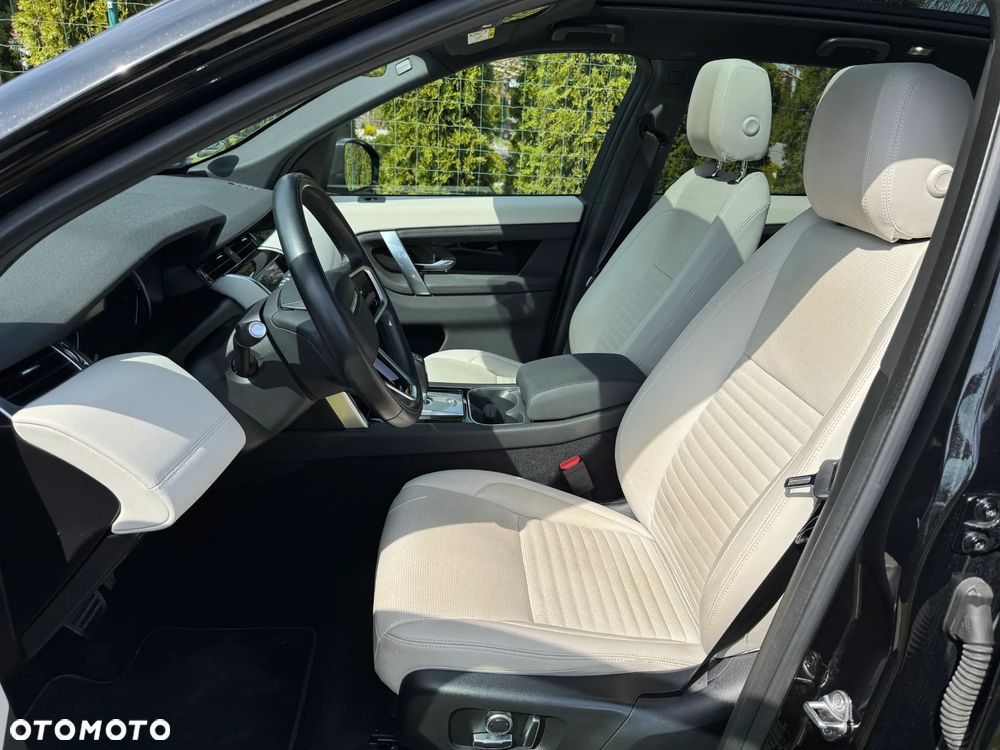 Land Rover Discovery Sport - 8