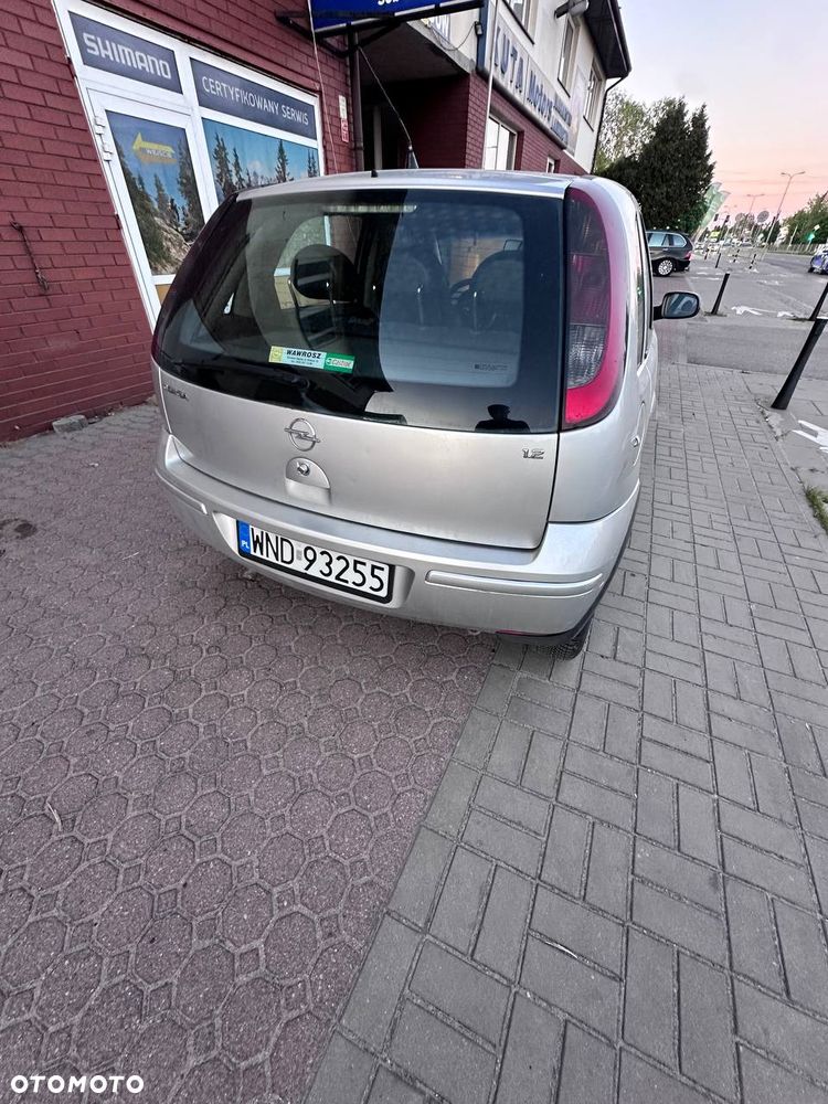 Opel Corsa 1.2 16V Cosmo Easytronic - 10