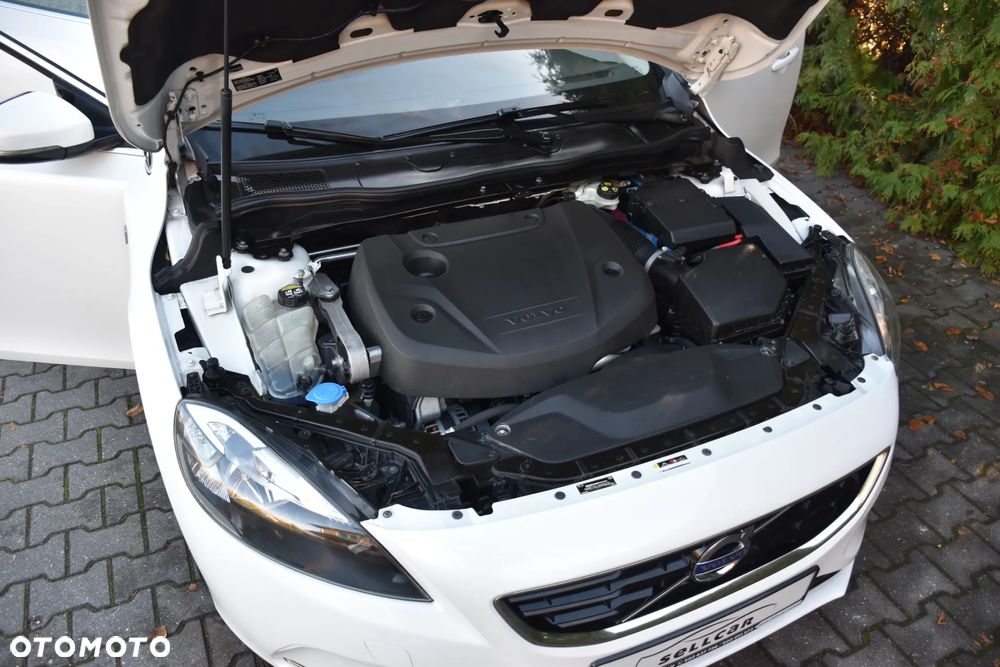 Volvo V40 D2 Drive-E Ocean Race - 23