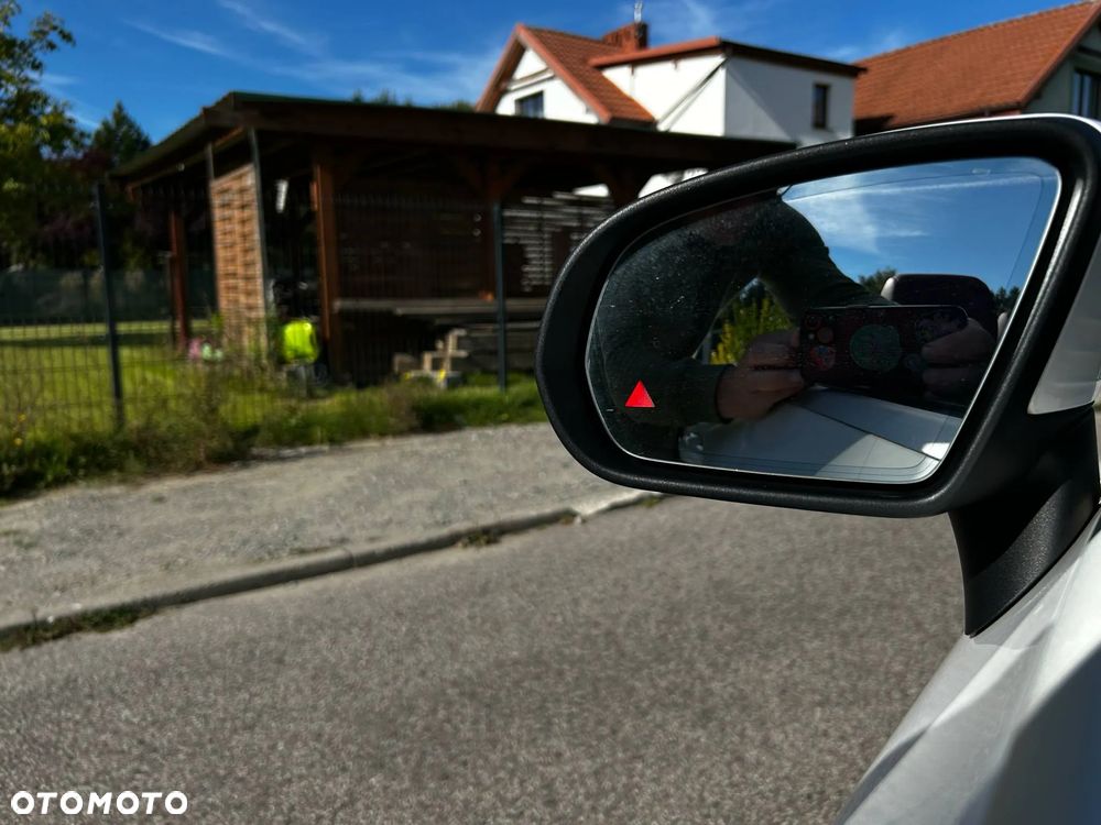 Mercedes-Benz Klasa C 200 Kabriolet 9G-Tronic - 21