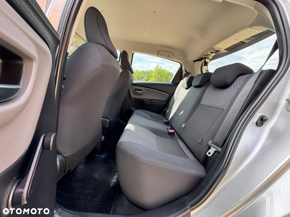 Toyota Yaris 1.33 Business Edition - 25