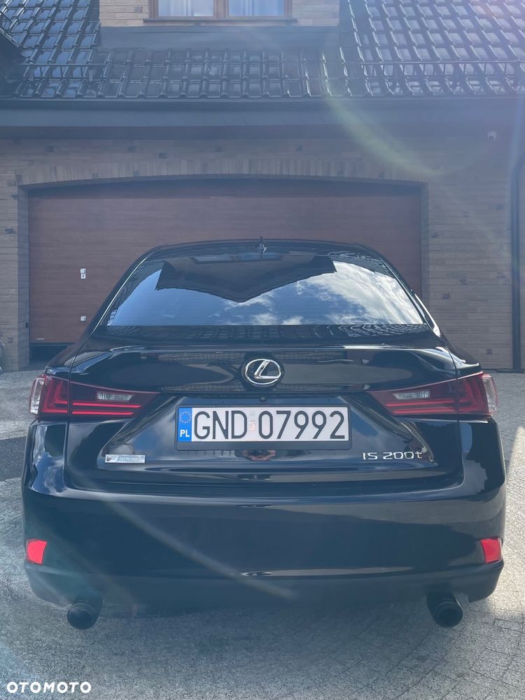 Lexus IS 200t F Sport - 10