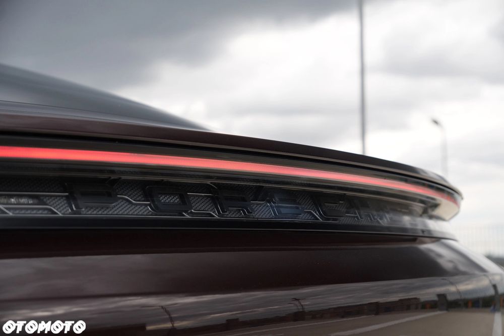 Porsche Taycan 4S Performance Plus - 21