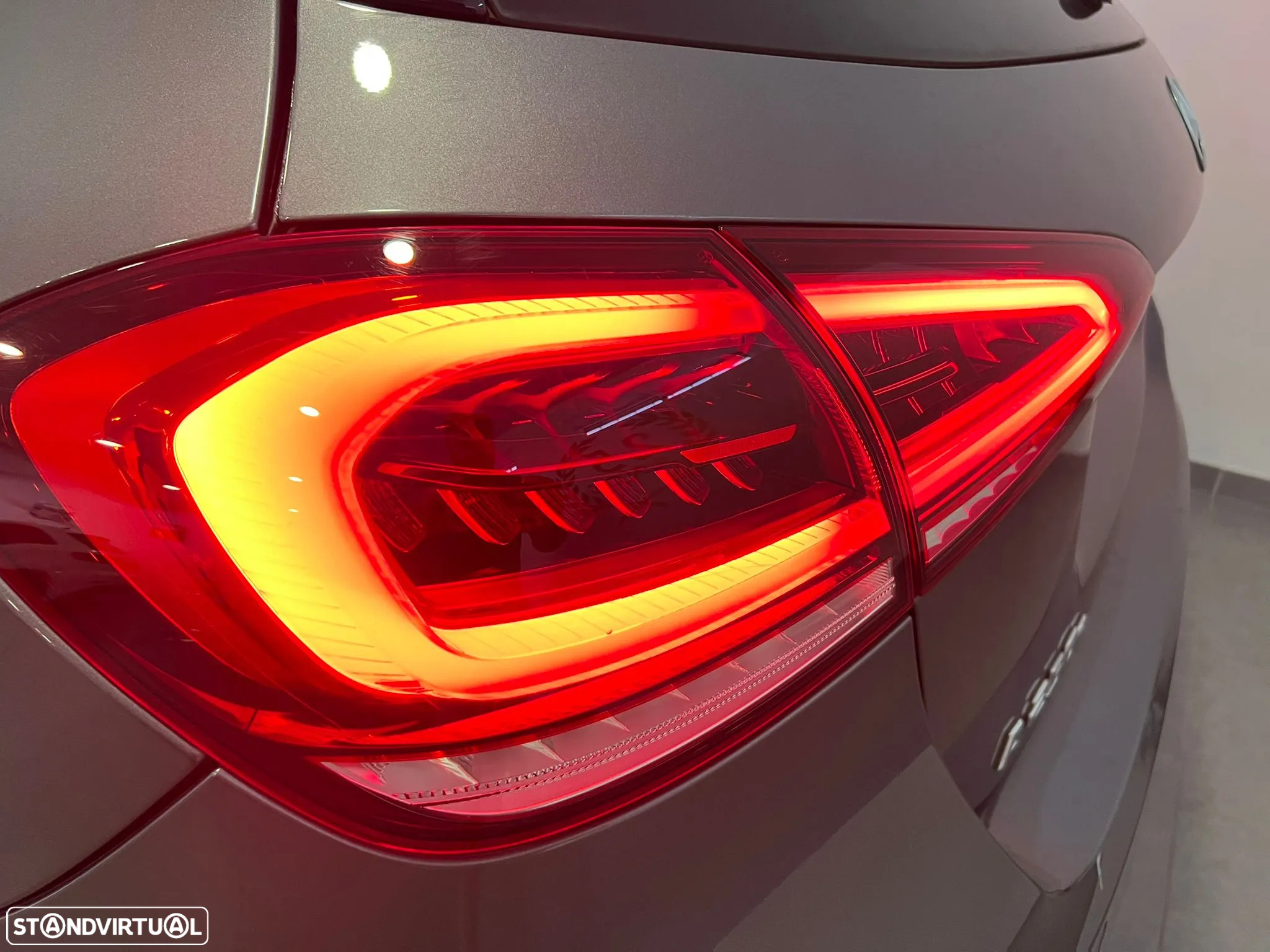 Mercedes-Benz A 250 e 8G-DCT Style - 20