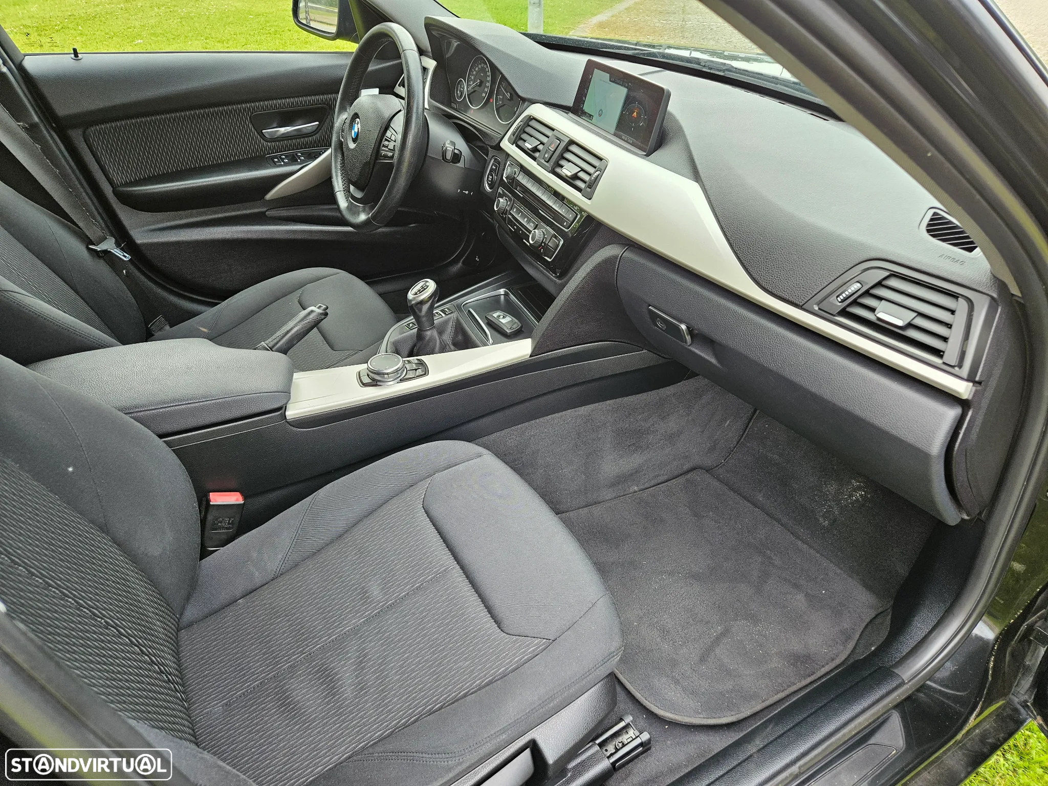 BMW 318 d Touring Line Luxury - 14