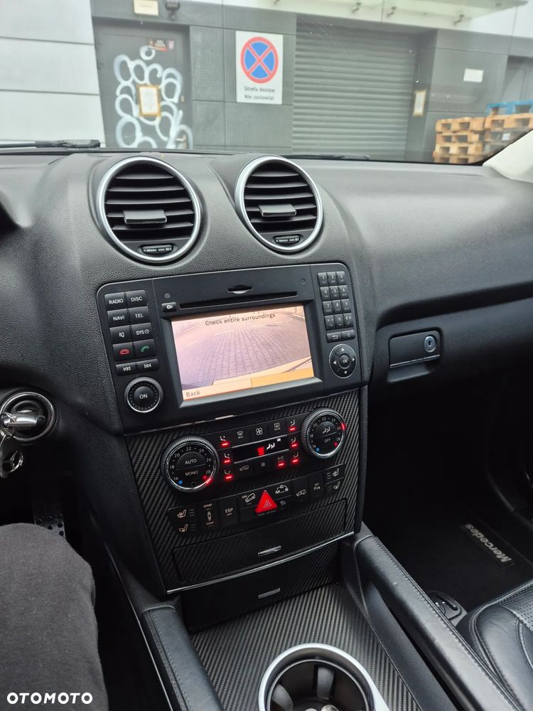 Mercedes-Benz ML 63 AMG 4-Matic - 9