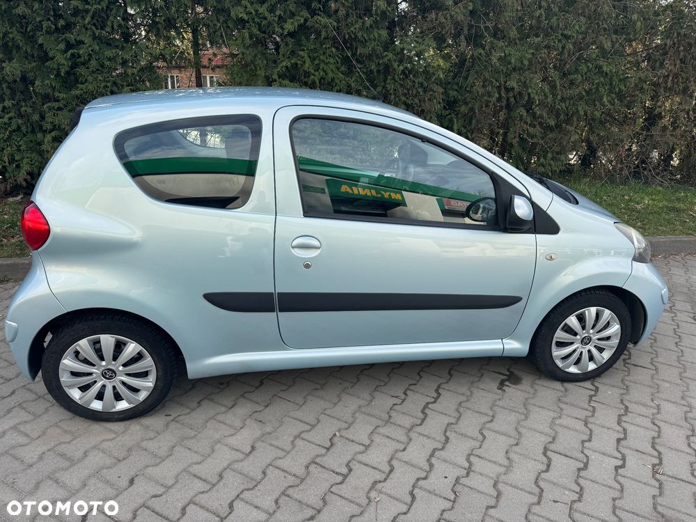 Toyota Aygo City - 4