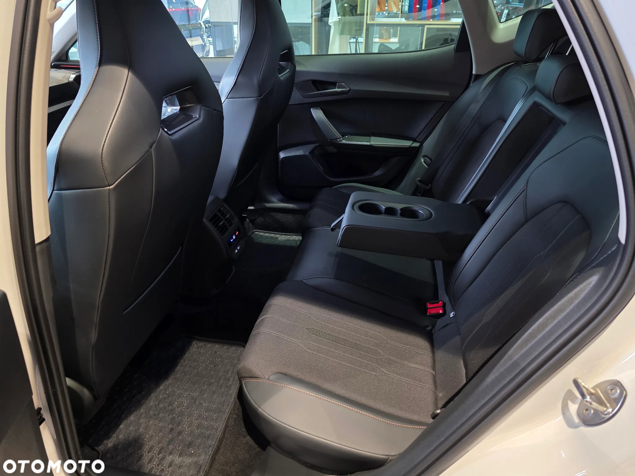 Cupra Formentor 1.4 e-Hybrid DSG - 16