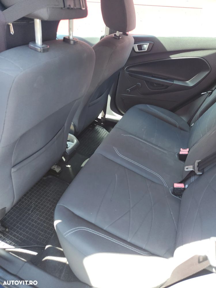Ford Fiesta - 11