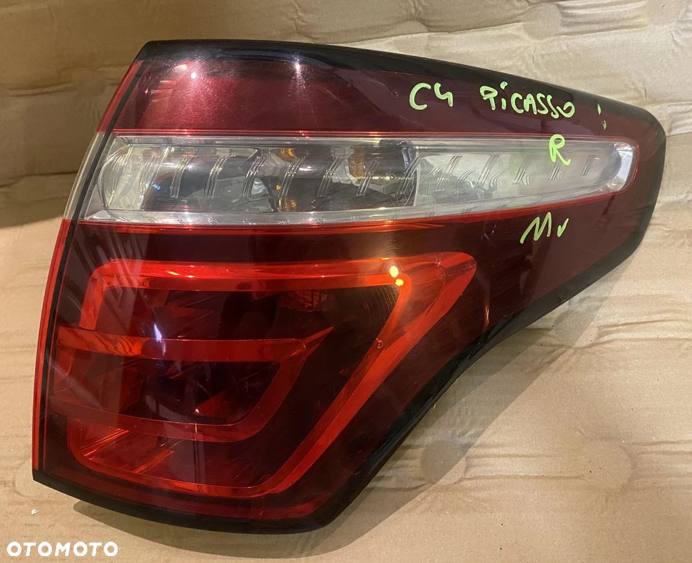 Lampa LED Citroen C4 Picasso 2011 prawa tył OE - 1