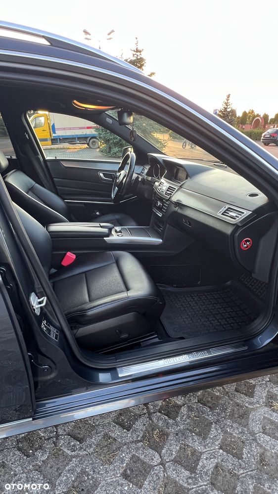Mercedes-Benz Klasa E 200 BlueTEC 7G-TRONIC Avantgarde - 33