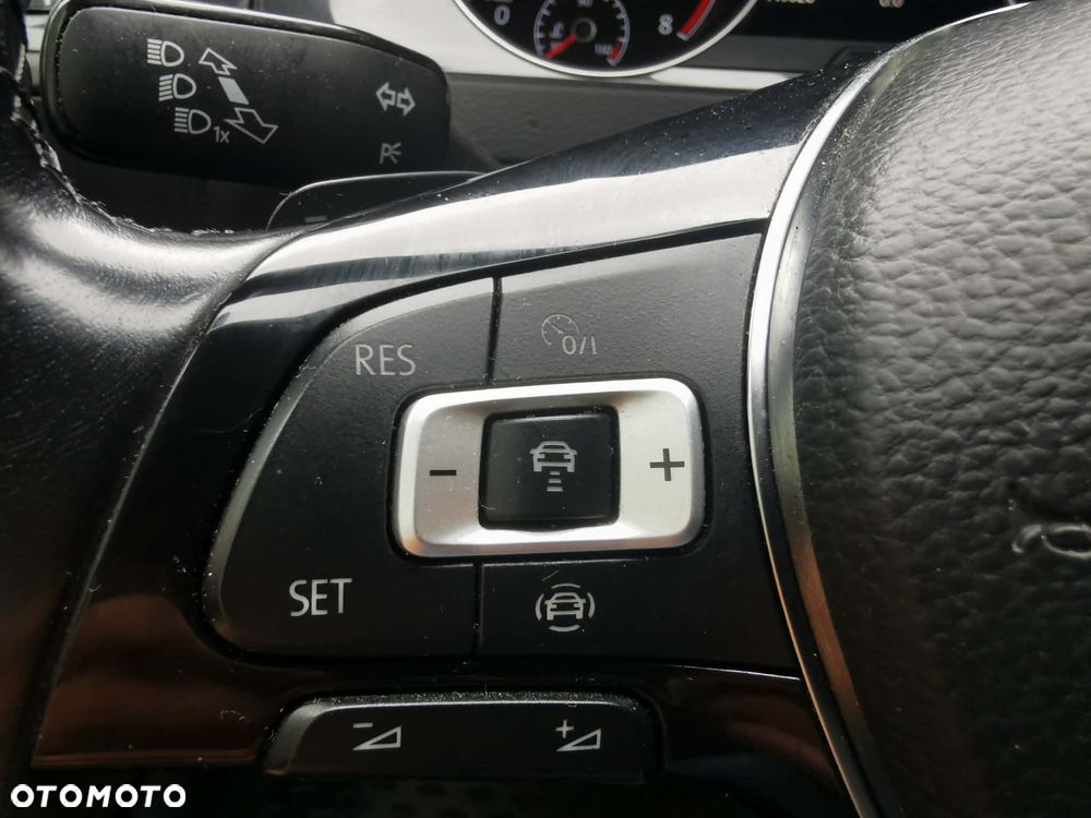 Volkswagen Golf 1.5 TSI BMT Evo Comfortline DSG - 10