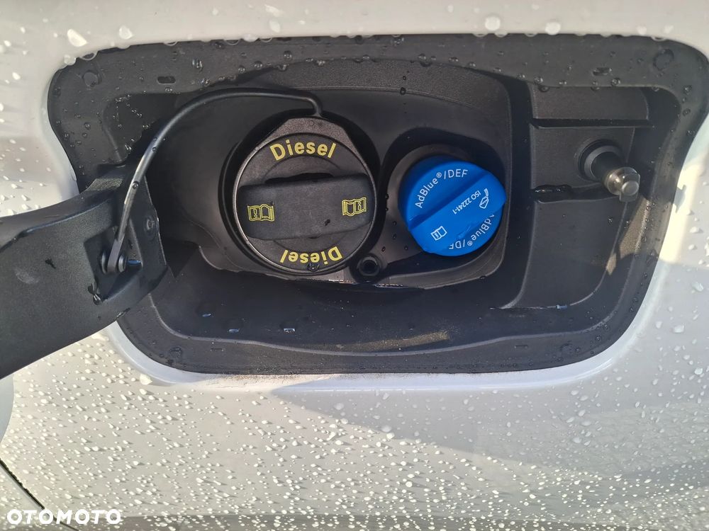 Volkswagen Caddy 2.0 TDI DSG - 20