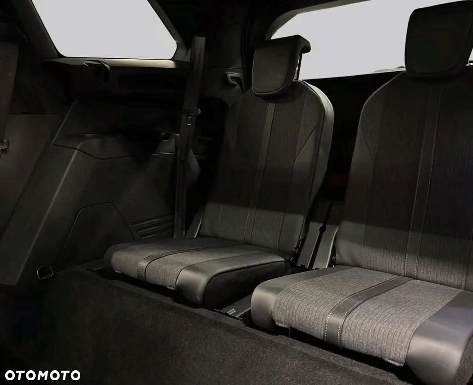 Peugeot 5008 - 10