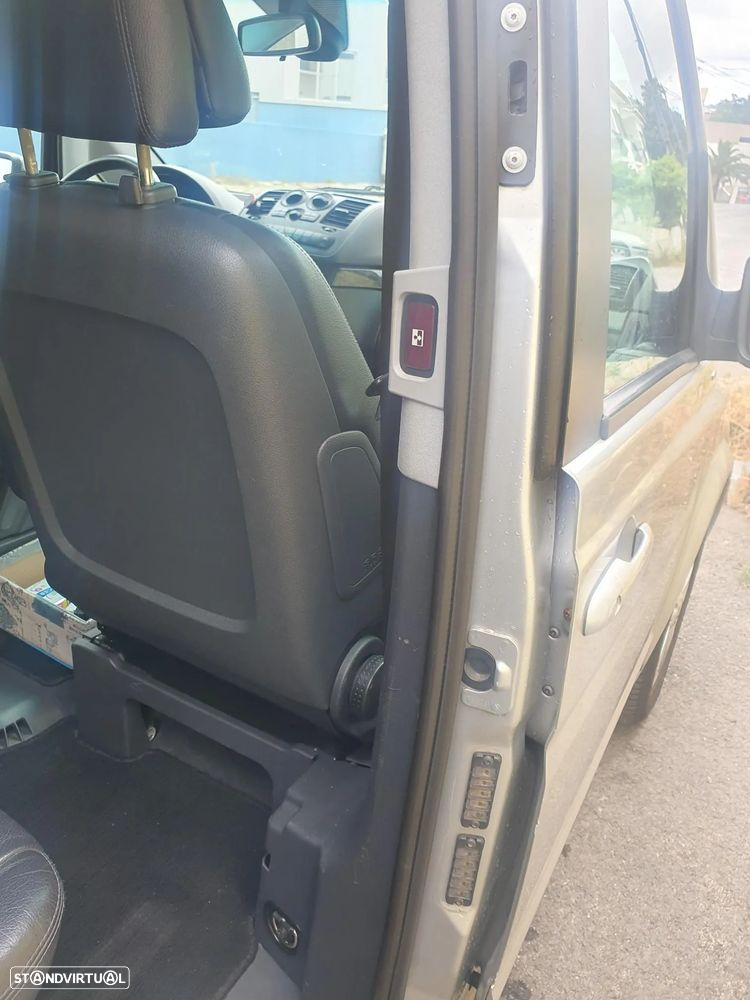 Mercedes-Benz Viano 2.2 CDi Ambiente Longo Auto. - 6