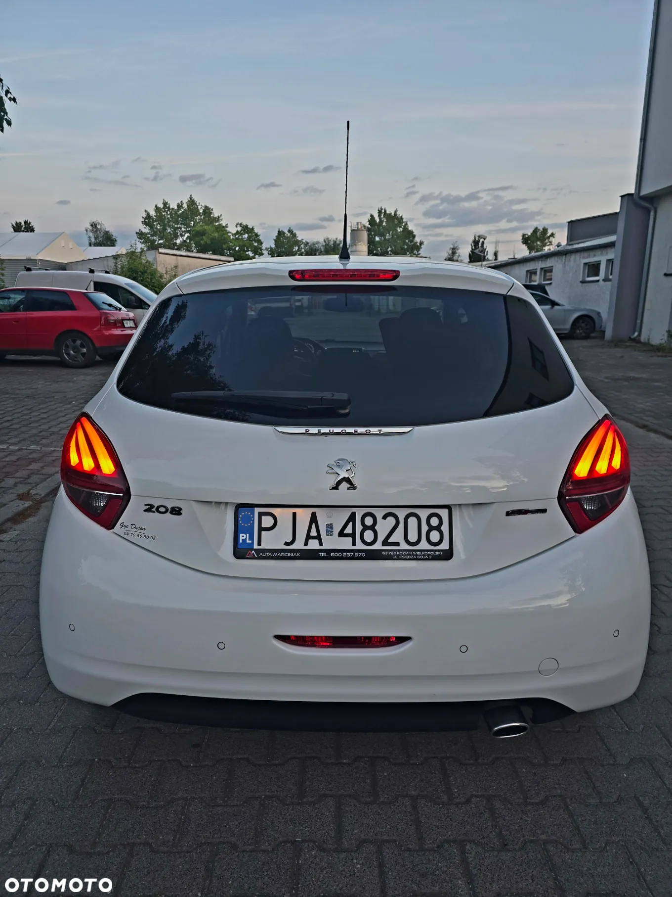 Peugeot 208 PureTech 110 Stop & Start EAT6 Allure - 7