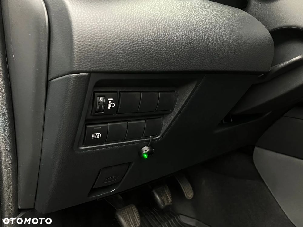 Toyota Yaris 1.5 Comfort - 24