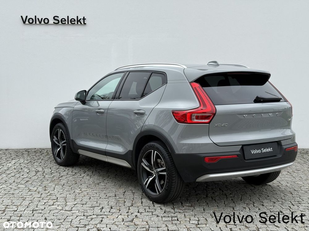 Volvo XC 40 2024